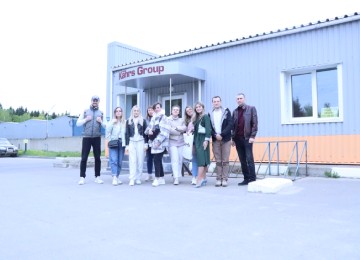 Гости из Беларуси на заводе Карелия-Упофлор