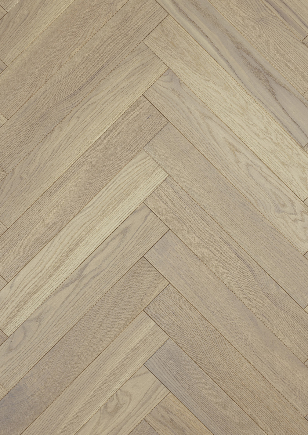 Karelia представляет новую коллекцию инженерной доски Herringbone – 12 элегантных декоров